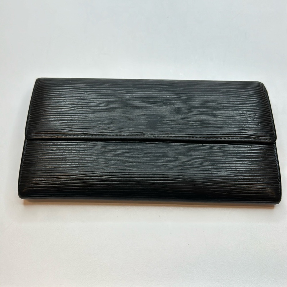 Louis Vuitton Epi Leather Wallet